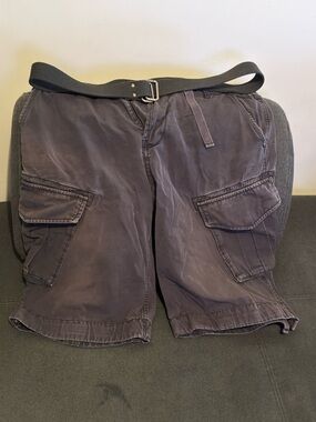 Relaxed Fit Men's Cargo Shorts in Charcoal Gray - Unbranded